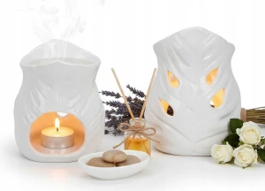 Kominek zapachowy ceramiczny do wosków i olejków na tealight z olejkiem